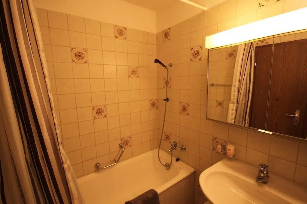 Hitrental Seefeld - Kreuzstrasse Apartments Zurique Suíça
